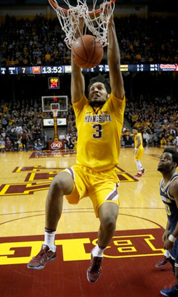 Once under fire, Pitino, Gophers surging toward NCAA Tourney
